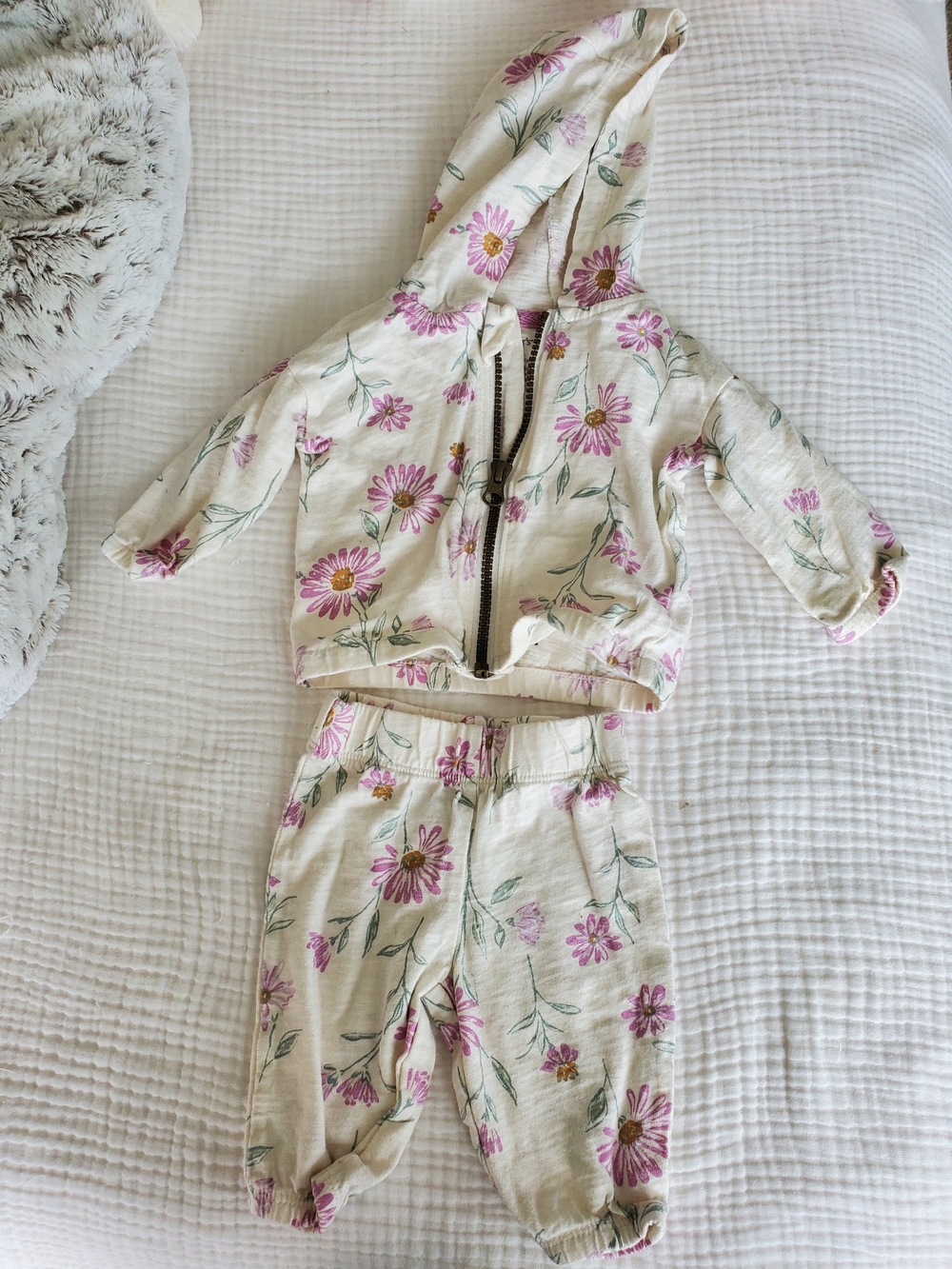 Carter's Floral Hooded Baby Set Zip Hoodie And Pants